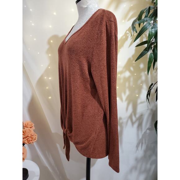 Vine & Love V-Neck Tie Hem Long Sleeve Pullover Sweater Womens Size L Soft Rust - Picture 2 of 7